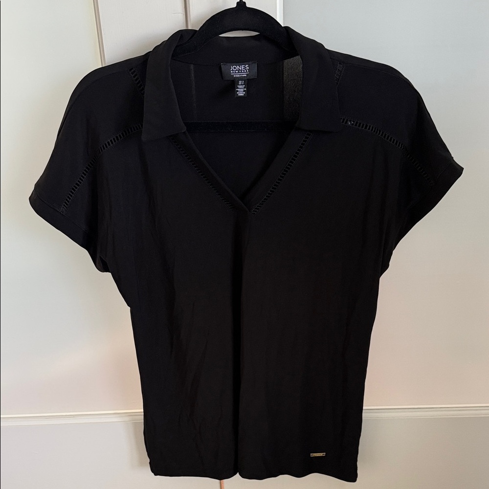 Jones New York Black V-Neck Top